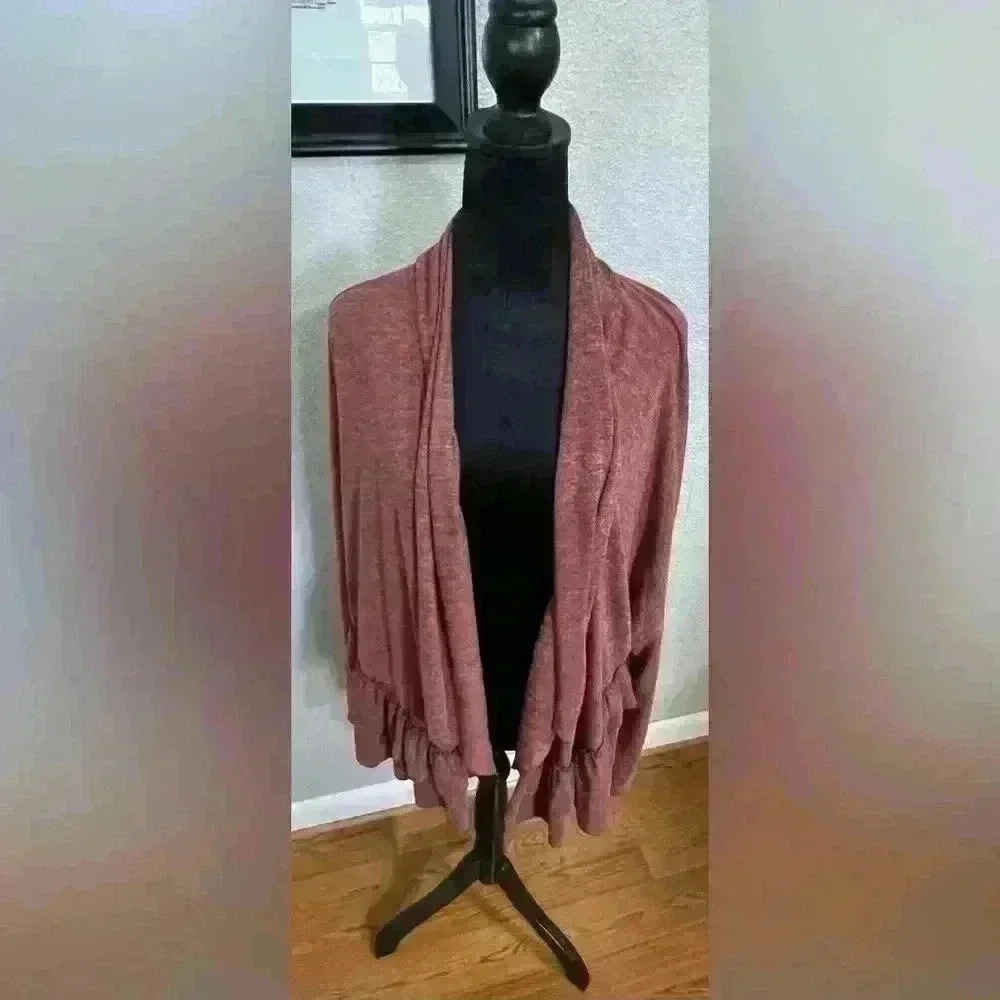 Easel Open Front Ruffle Trim Bat Wing Cardigan in Red Bean Color Women’s Size L.